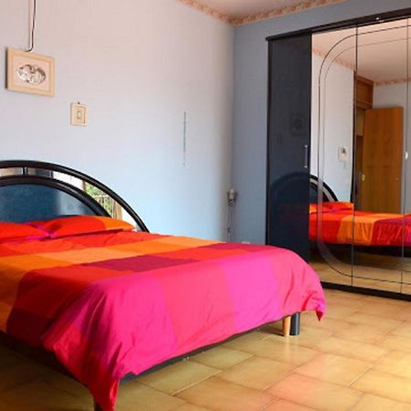 B&B Le Tre Rose Di Maria Pedara Dış mekan fotoğraf